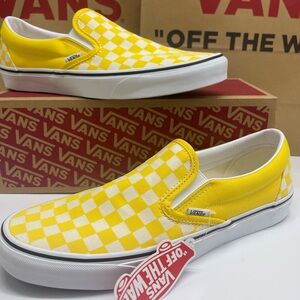 Vans Men's Classic Slip-On (Checkerboard) Cyber Yellow Sneakers
VN0A33TB42Z